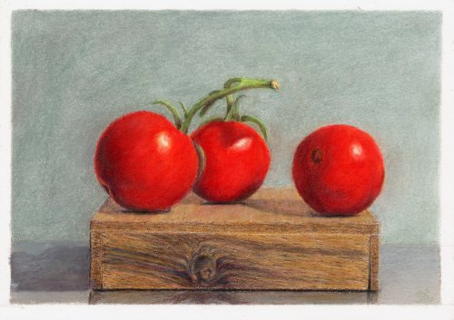 Three_Tomatoes_On_Box_v2_500x353